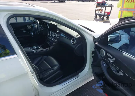 2015 Mercedes-Benz C 300 Sport 4Matic from USA, damaged, VIN 55SWF4KB3FU030407